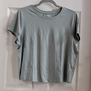 Old Navy Light Green Short Sleeve Cropped Tee
